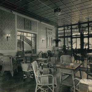 Vecchia Salso - Collezione Fotografica Digitale Famiglia Marzaroli: Primi del Novecento - Grand Hotel Regina, un interno