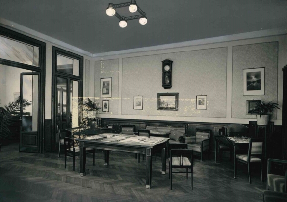 Vecchia Salso - Collezione Fotografica Digitale Famiglia Marzaroli: Primi del Novecento - Grand Hotel Regina, la sala lettura