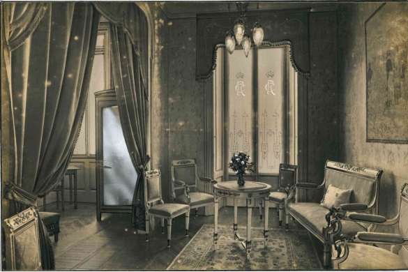 Vecchia Salso - Collezione Fotografica Digitale Famiglia Marzaroli: Primi del Novecento - Grand Hotel Regina, una suite