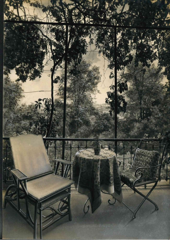 Vecchia Salso - Collezione Fotografica Digitale Famiglia Marzaroli: Primi del Novecento – Albergo Grande Detraz: veduta di un angolo del giardino