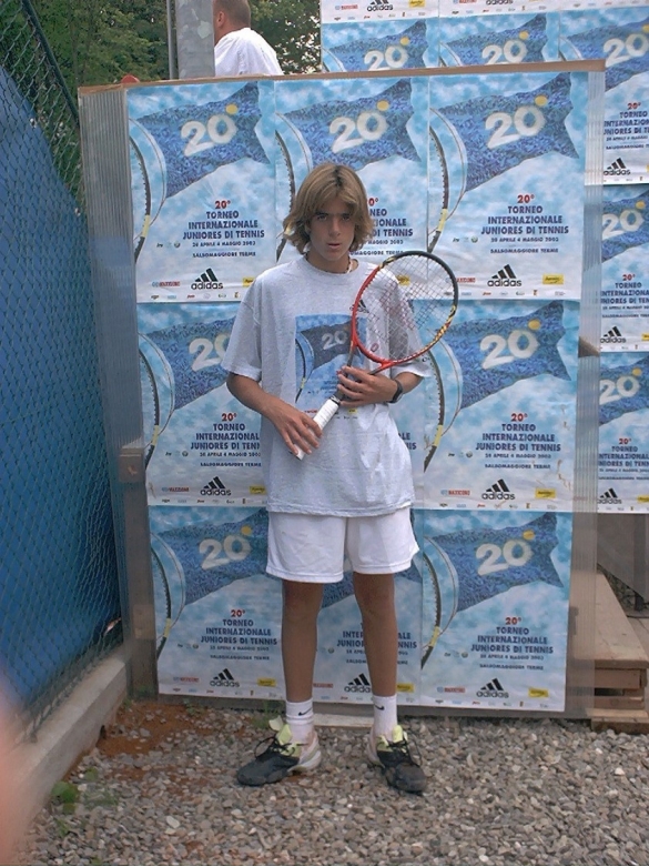 Torneo Internazionale Juniores di Tennis: 2003 20 Edizione - Giovane atleta in gara al torne internazionale