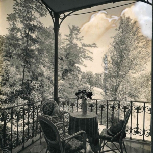 Vecchia Salso - Collezione Fotografica Digitale Famiglia Marzaroli: Primi del Novecento – Albergo Villa Ombrosa, il patio sul giardino