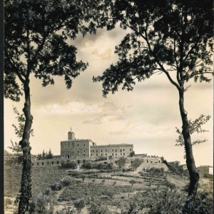 Vecchia Salso - Collezione Fotografica Digitale Famiglia Marzaroli: Primi del Novecento - Vista panoramica del castello di Tabiano