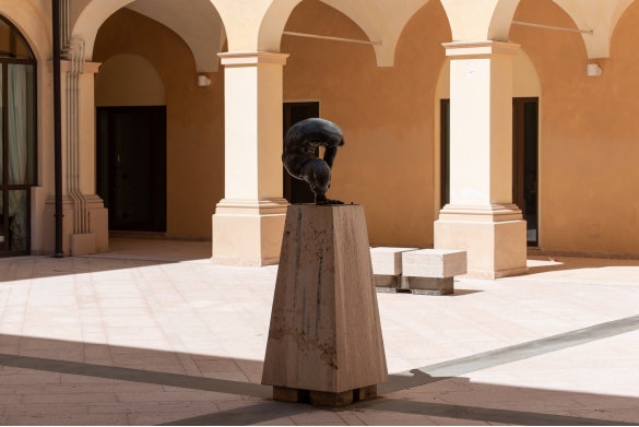 ANTICO PALAZZO DETRAZ: Particolare del chiostro interno