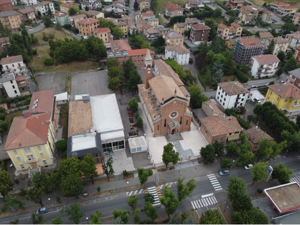 Viale Matteotti - Quartiere Sant'Antonio: Panoramica del Quartiere San Antonio con l'omonima chiesa (foto con drone di Michele Maccini)