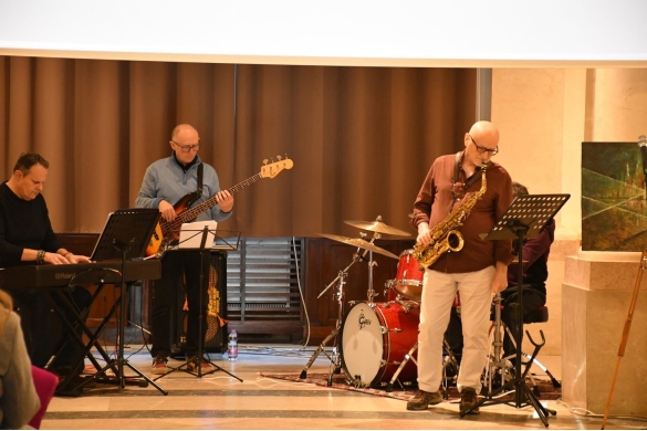 Forza e Fragilità dell'Universo Femminile: Rassegna 