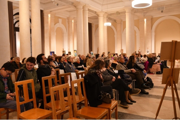 Forza e Fragilità dell'Universo Femminile: Rassegna 