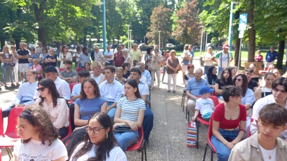 Festa della Repubblica - 2 giugno 2025: Cerimonia di consegna della costituzione ai 18enni