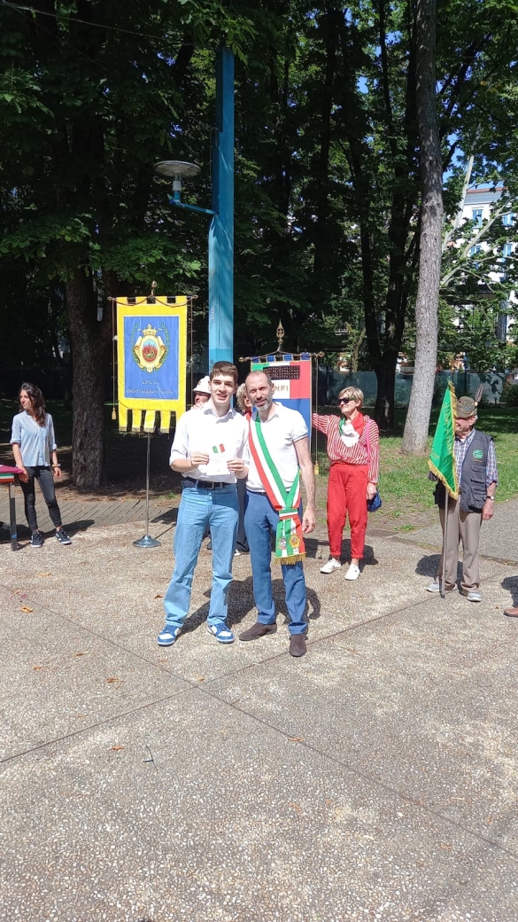 Festa della Repubblica - 2 giugno 2025: Cerimonia di consegna della costituzione ai 18enni
