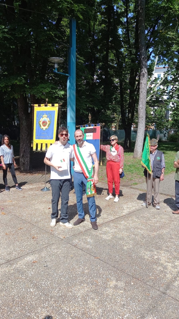 Festa della Repubblica - 2 giugno 2025: Cerimonia di consegna della costituzione ai 18enni
