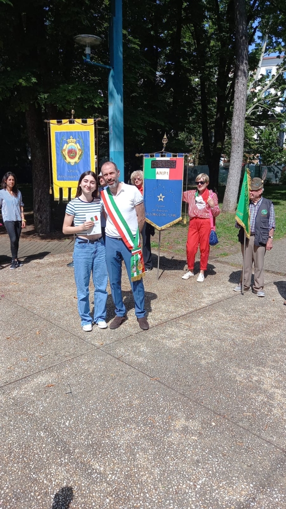 Festa della Repubblica - 2 giugno 2025: Cerimonia di consegna della costituzione ai 18enni