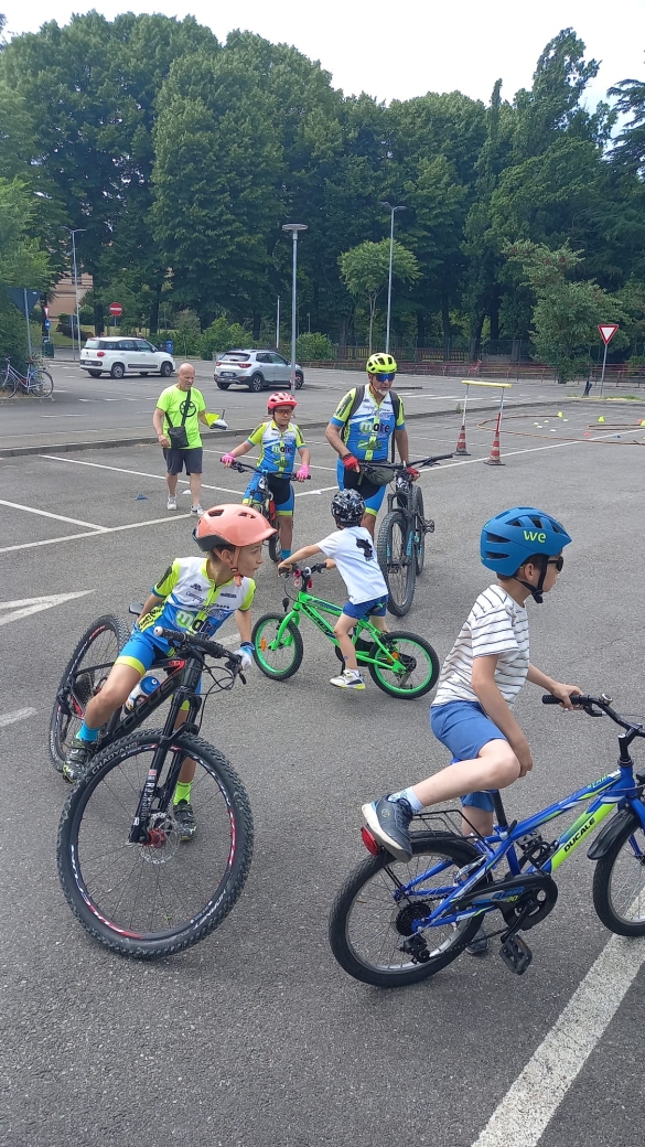 Percorso di abilità per bambini in bicicletta: Pomeriggio a Salsomaggiore con 