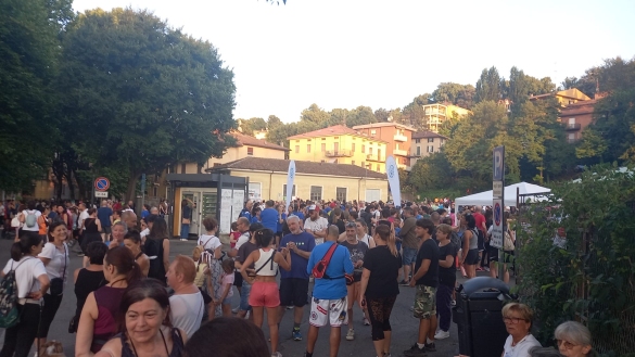 Lucciolata 2025: Camminata benefica per l’Ospedale di Vaio
