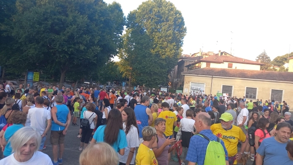 Lucciolata 2025: Camminata benefica per l’Ospedale di Vaio