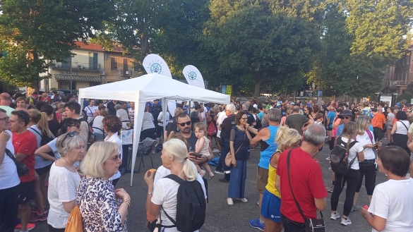 Lucciolata 2025: Camminata benefica per l’Ospedale di Vaio