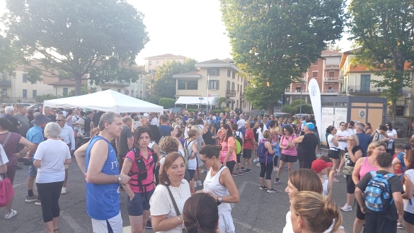 Lucciolata 2025: Camminata benefica per l’Ospedale di Vaio