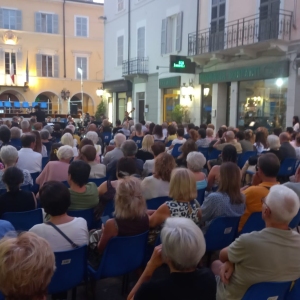 50e90a10-f309-4b3d-b3fd-2750c30160d8