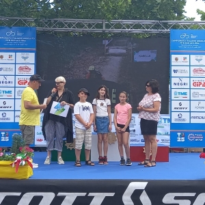 42a7a3a5-94a8-4766-8d17-46ee896895d2